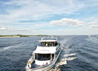 Grand Lagoon Living: The Champagne Lady Has Arrived! Default